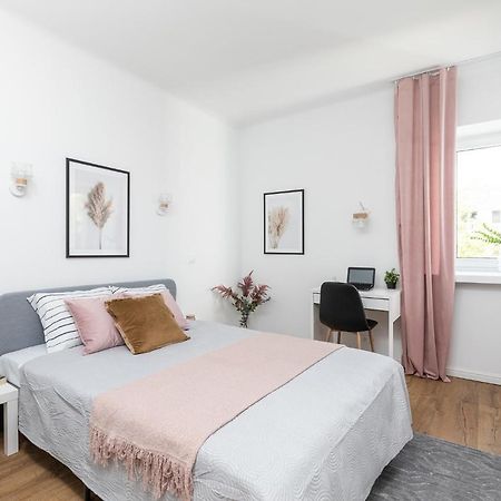 Superapart Nowolipki 23, Unwind In Urban Chic Apartament Варшава Екстериор снимка